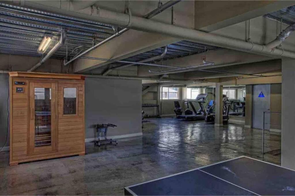 Luxury Spacious Downtown Loft Apartment Los Angeles